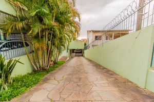 Image 38 - 105768
