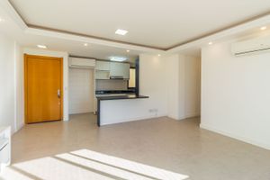 Image 3 - 105938