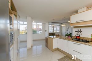 Image 31 - 106090
