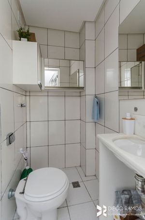 Image 35 - 106090