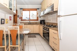 Image 10 - 106154