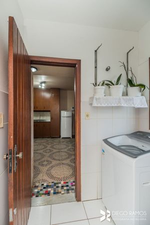Image 32 - 106177