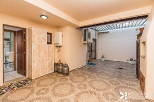 Image 33 - 106177