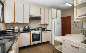 Image 21 - 106422