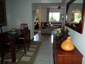 Image 7 - 106428