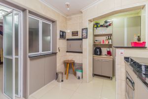 Image 27 - 106550