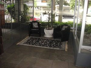 Image 11 - 106578