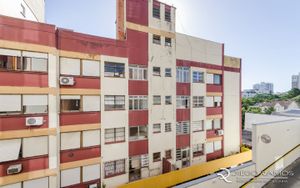 Image 17 - 106661