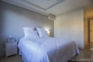Image 31 - 106689