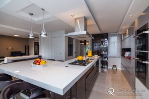 Image 24 - 106823