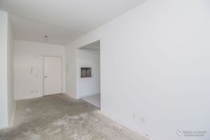 Image 33 - 106996