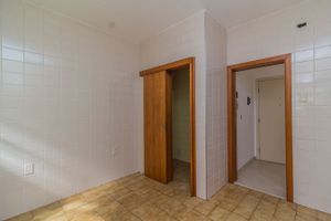 Image 16 - 107051