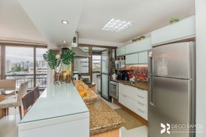 Image 24 - 107162
