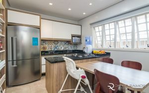 Image 21 - 107176