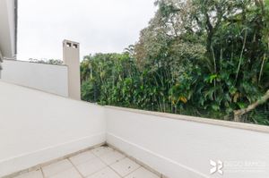 Image 17 - 107281