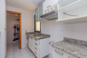 Image 25 - 107282