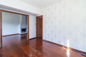 Image 4 - 107875