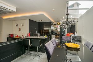 Image 12 - 108166