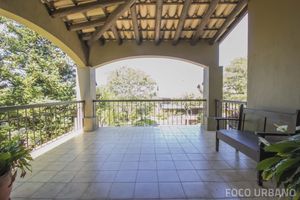 Image 10 - 108525