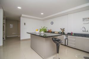 Image 10 - 109498