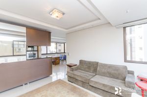 Image 4 - 109815