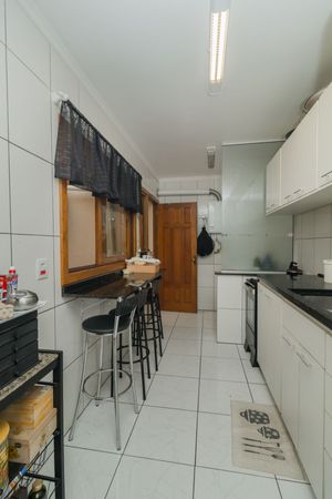 Image 46 - 110001