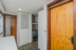 Image 36 - 11122
