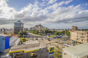 Image 14 - 111628