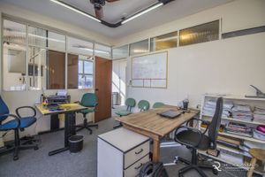 Image 30 - 111628