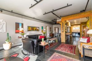 Image 3 - 111755