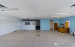 Image 10 - 112327