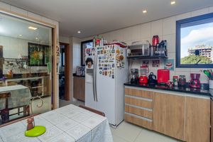 Image 32 - 112409