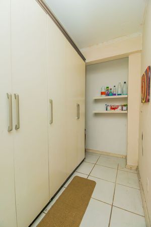 Image 33 - 11270