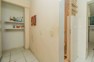 Image 35 - 11270
