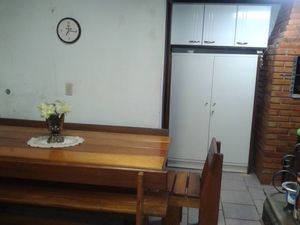 Image 7 - 112994