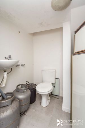 Image 33 - 113318