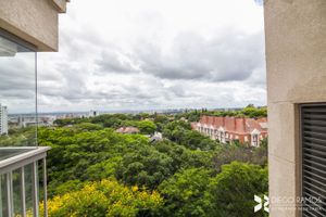 Image 12 - 114106