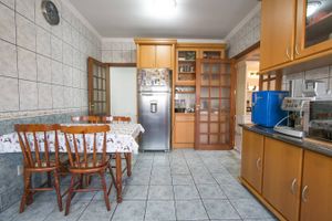 Image 17 - 114142