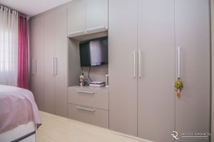 Image 9 - 115500