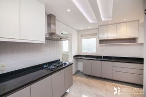 Image 25 - 115823