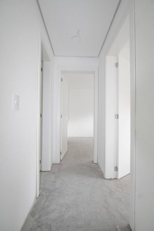 Image 12 - 11587