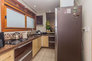Image 17 - 116042