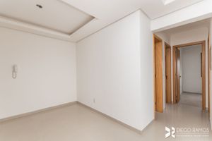 Image 3 - 117000