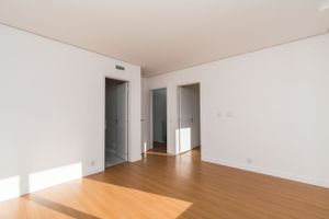 Image 16 - 117884