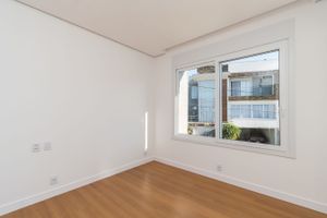 Image 35 - 117884