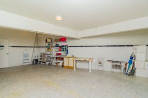 Image 68 - 118833