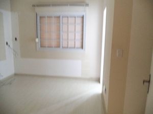 Image 8 - 119310