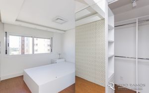 Image 3 - 120909