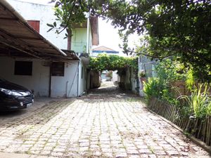 Image 6 - 121090