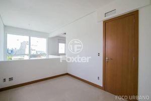Image 13 - 121143
